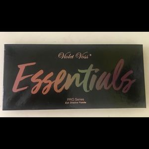 Violet Voss Essentials Eyeshadow Palette